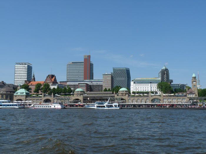 P1400841